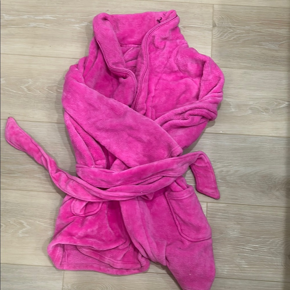 Victoria's Secret Fuchsia Plush Robe